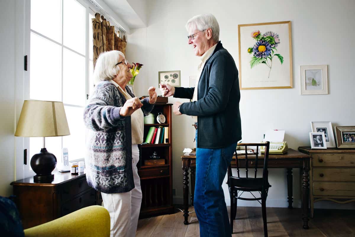 Présenter les attentes spécifiques des seniors hébergés bénéficiaires de dispositifs modernes : conciliation emploi/retraite, autonomie, projet de vie personnalisé.